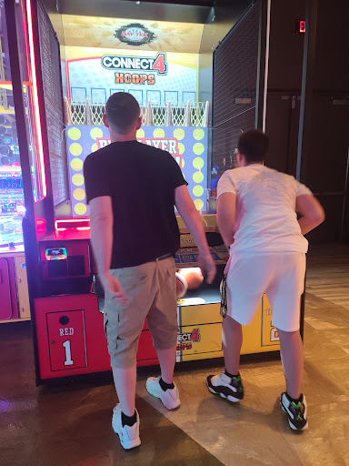 Restaurant «Main Event Entertainment», reviews and photos, 12500 Sycamore Station Pl, Louisville, KY 40299, USA