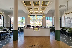 Gala House กาล่าเฮ้าส์ บางแสน image