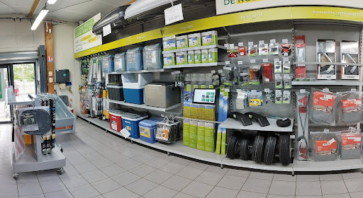 Photo 4 - GARAGE LA COURONNE