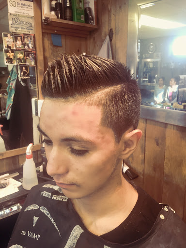 Barber Shop «Barbers Den», reviews and photos, 57 Edwards Access Rd, Edwards, CO 81632, USA