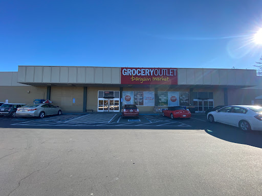 Grocery Store «Grocery Outlet Bargain Market», reviews and photos, 80 E Washington St, Petaluma, CA 94952, USA