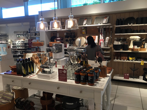 Furniture Store «Crate and Barrel», reviews and photos, 301 Santana Row, San Jose, CA 95128, USA