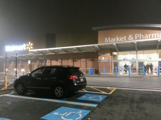 Department Store «Walmart Supercenter», reviews and photos, 11 Village Pkwy, Fredericksburg, VA 22406, USA