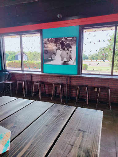 Donut Shop «Hurts Donut», reviews and photos, 7010 W 21st St, Wichita, KS 67205, USA