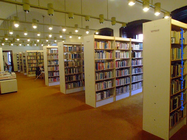Devecseri Városi Könyvtár és Művelődési Ház - Devecser