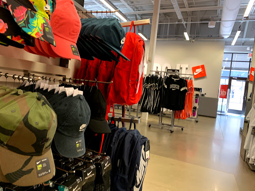 Clothing Store «Nike Factory Store», reviews and photos, 6200 Grand River Blvd E #542, Leeds, AL 35094, USA