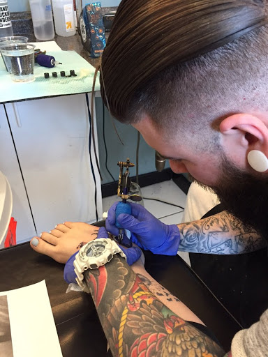Explore alabama football tattoo ideas, creative tattoo ideas in Somerville, available at Empire Tattoo Boston