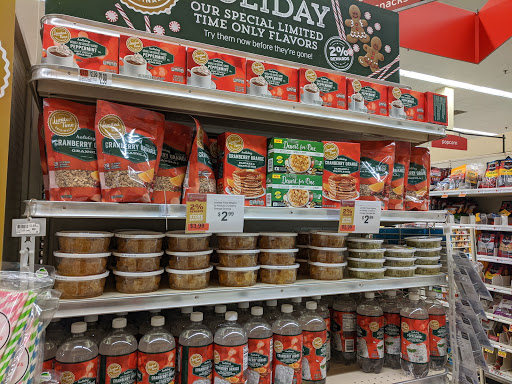 Grocery Store «Hannaford Supermarket», reviews and photos, 21 Essex Way, Essex Junction, VT 05452, USA