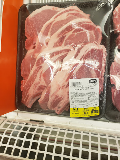 Supermarket «Giant Eagle Supermarket», reviews and photos, 900 Northfield Rd, Bedford, OH 44146, USA