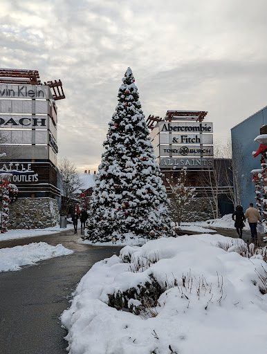 Shopping Mall «Seattle Premium Outlets», reviews and photos, 10600 Quil Ceda Blvd, Tulalip, WA 98271, USA