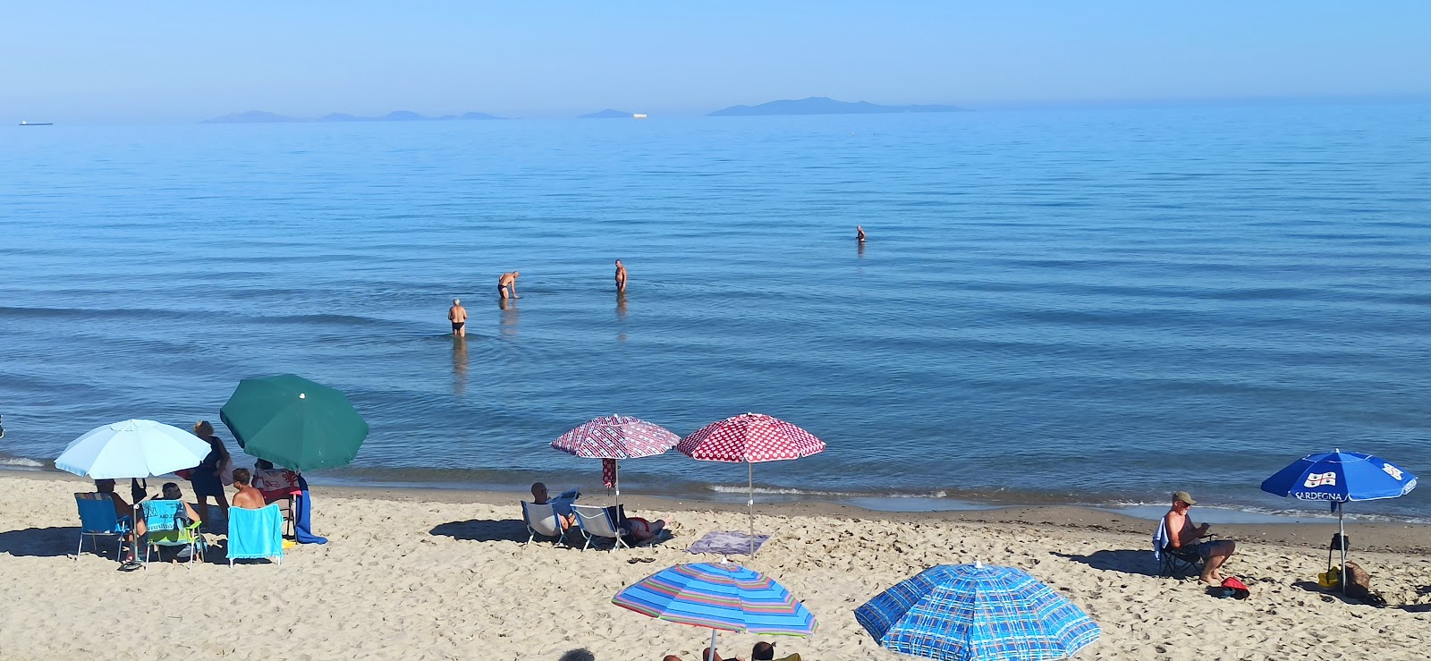 Φωτογραφία του Marina di Sorso Beach με μακρά ευθεία ακτή