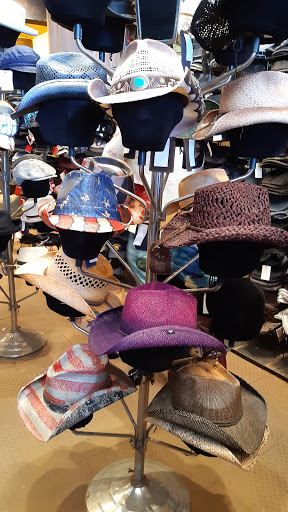 Boutique «Titanic Boutique», reviews and photos, 405 Ocean Front Walk, Venice, CA 90291, USA