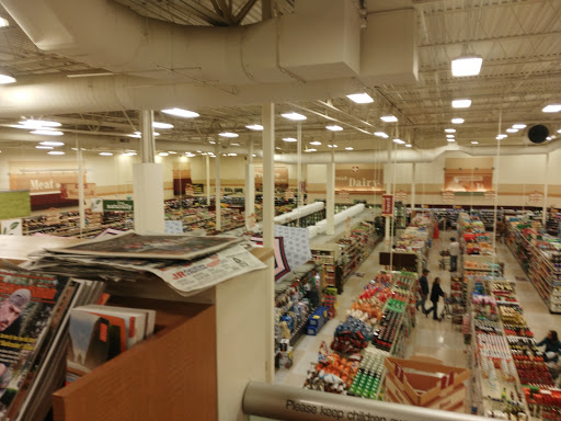 Grocery Store «Fred Meyer», reviews and photos, 777 NW Kings Blvd, Corvallis, OR 97330, USA