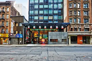 citizenM New York Times Square Hotel image