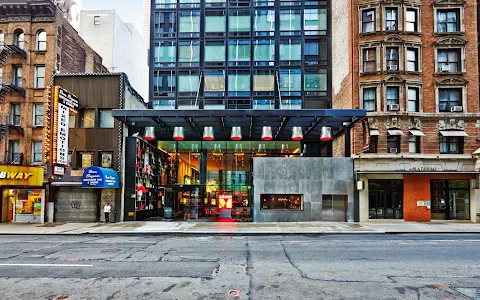 citizenM New York Times Square Hotel image