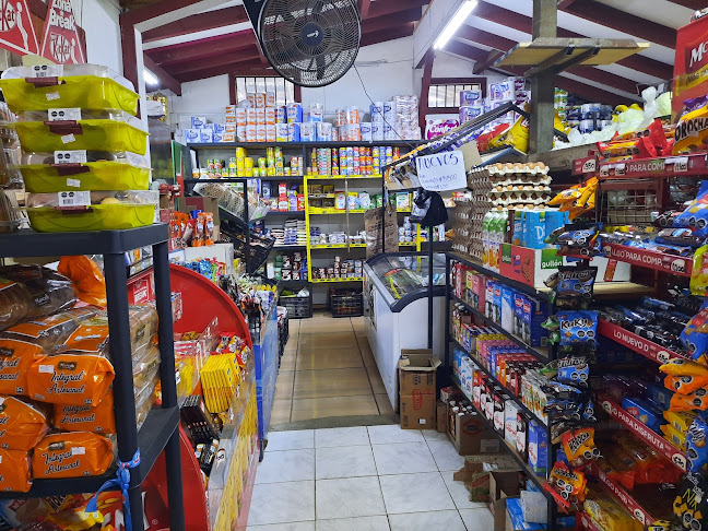 Almacén y Botilleria "El Tiky Tiky" Lumaco - Tienda de ultramarinos