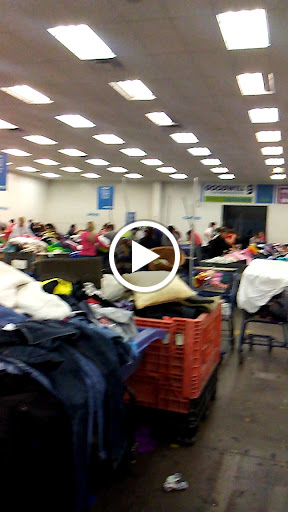 Thrift Store «Goodwill Clearance Outlet, Donation Center & Career Center», reviews and photos, 515 N 51st Ave, Phoenix, AZ 85043, USA