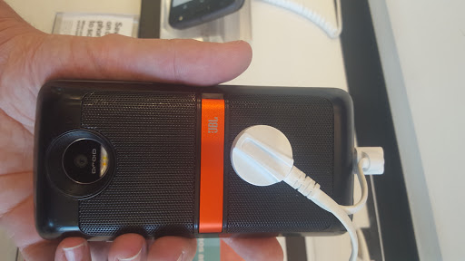 Cell Phone Store «Verizon», reviews and photos, 5110 2nd Ave, Kearney, NE 68847, USA