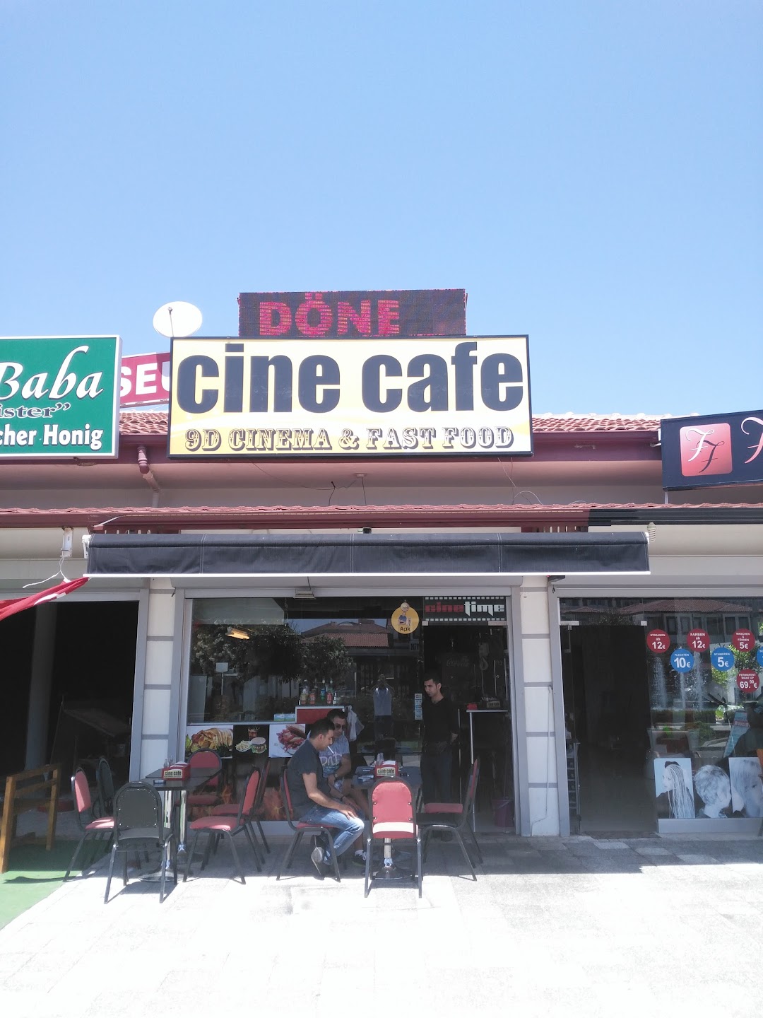 Cine Cafe Side