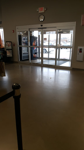 Thrift Store «Goodwill Store & Donation Center», reviews and photos, 441 E Lincoln Hwy, New Lenox, IL 60451, USA