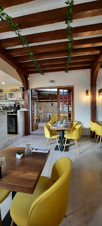Atmosphère du Restaurant Le Lysieux à Fosses - n°9
