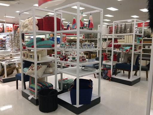 Department Store «Target», reviews and photos, 4711 New Centre Dr, Wilmington, NC 28405, USA