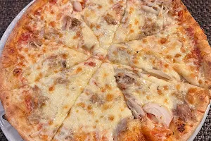 Pizza Peperone image