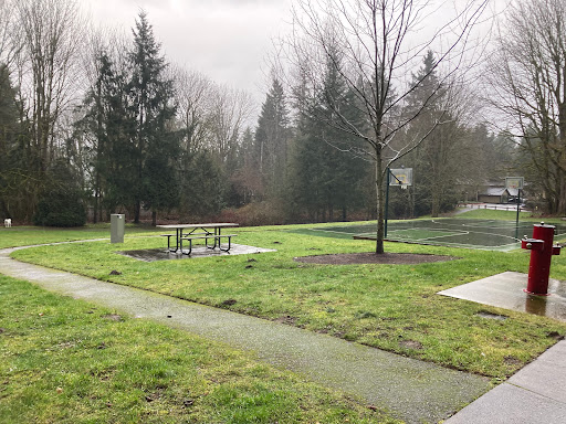 Park «Goldsmith Neighborhood Park», reviews and photos, 14475 NE 35th St, Bellevue, WA 98007, USA