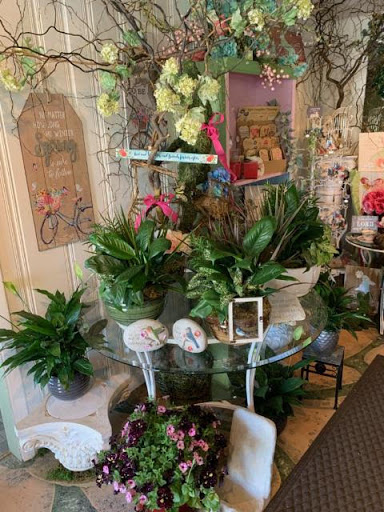 Florist «Post Road English Garden», reviews and photos, 1105 N Post Rd, Indianapolis, IN 46219, USA