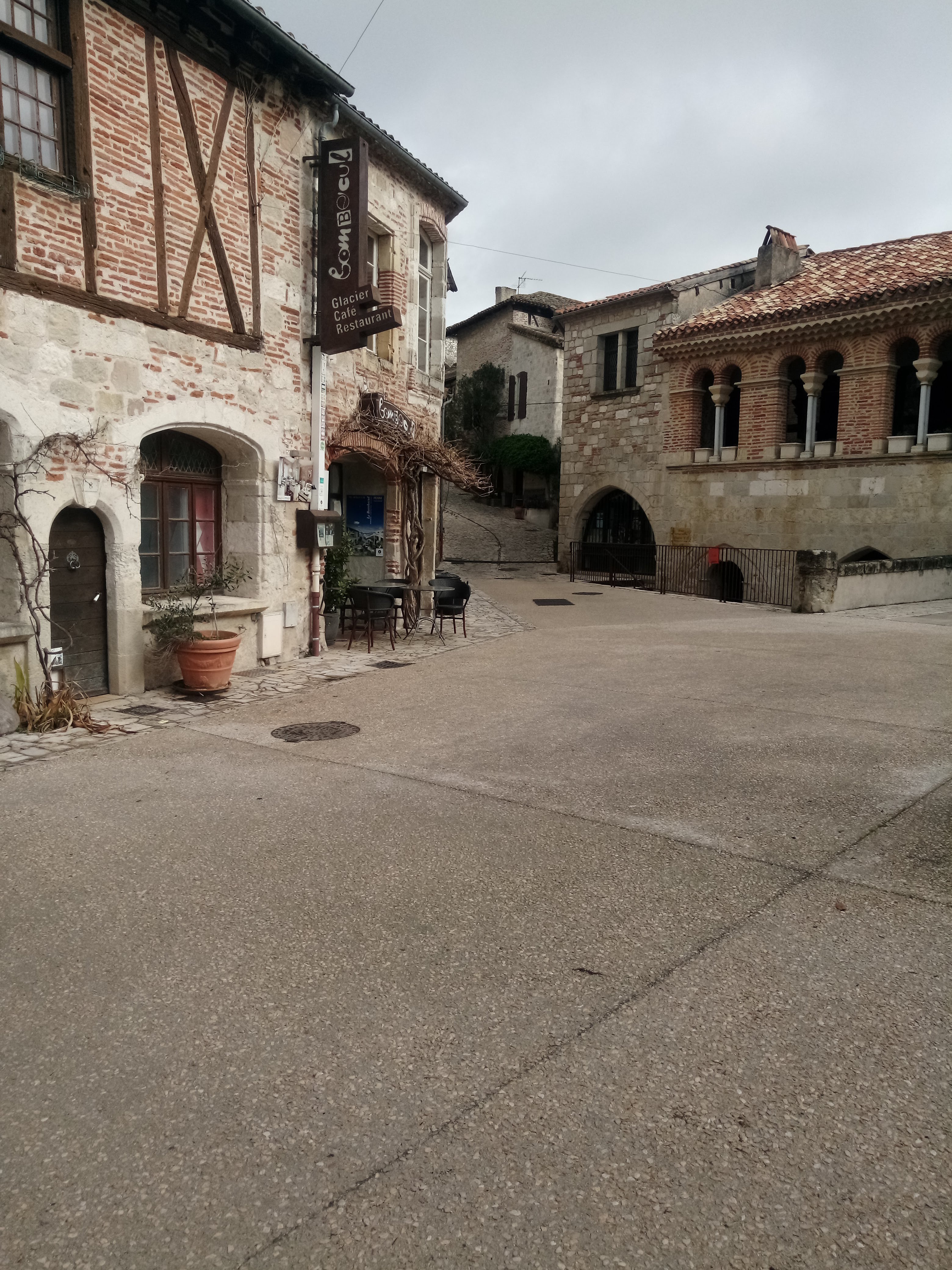 Photo n° 8 de l'avis de Mayassa.r fait le 27/03/2019 à 09:10