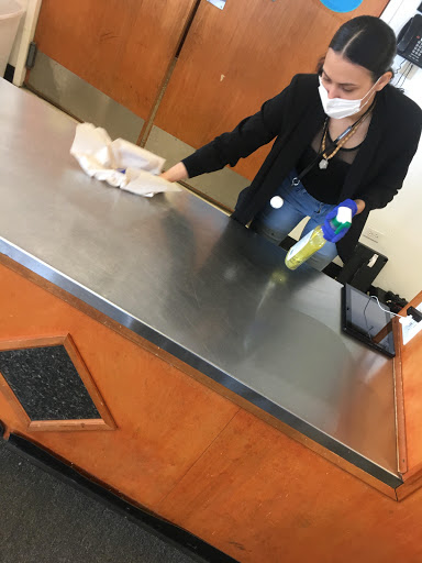 Pawn Shop «Family Jewelry & Loan», reviews and photos, 422 N Green Bay Rd, Waukegan, IL 60085, USA