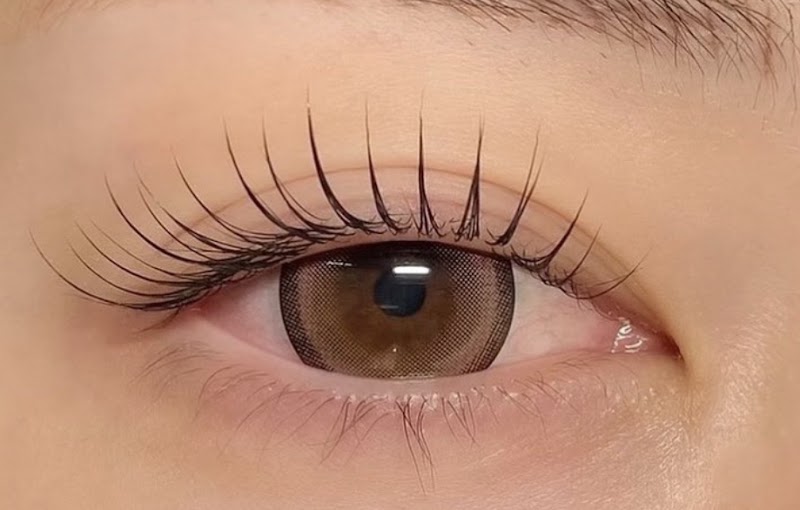eyelash salon CREA