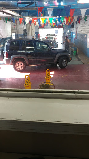 Car Wash «Mircelo Hand Car Wash Inc», reviews and photos, 4300 W Division St, Chicago, IL 60651, USA