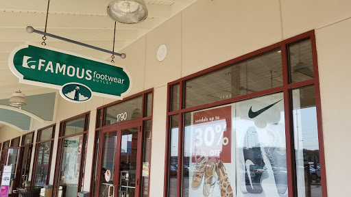Shoe Store «Famous Footwear Outlet», reviews and photos, 36454 Seaside Outlet Dr #1790S, Rehoboth Beach, DE 19971, USA