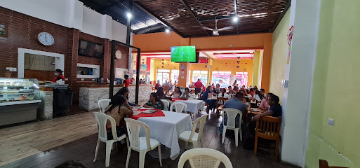 Pizza Burger Diner Jalapa - RN-18, Jalapa, Guatemala
