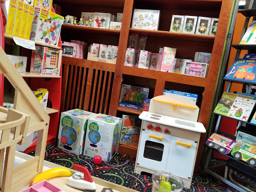 Toy Store «G. Willikers Toys», reviews and photos, 461 Broadway, Saratoga Springs, NY 12866, USA