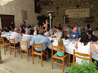 Atmosphère du Restaurant Ferme Auberge du Lac à Puydarrieux - n°3