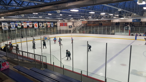 Community Center «Veterans Memorial Community Center», reviews and photos, 8055 Barbara Ave E, Inver Grove Heights, MN 55077, USA