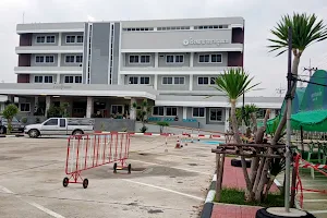Bang Mun Nak Hospital image