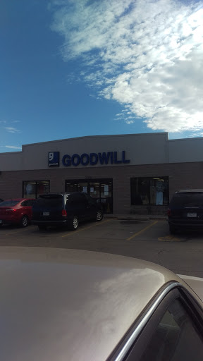 Thrift Store «Goodwill», reviews and photos, 3251 E Euclid Ave, Des Moines, IA 50317, USA