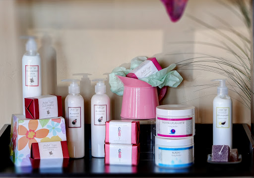 Massage Therapist «Lalumiere Massage Boutique», reviews and photos, 237 State St, Salem, OR 97301, USA