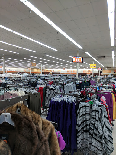 Thrift Store «B-thrifty - The Super Thrift Store», reviews and photos, 13412 Jefferson Davis Hwy, Woodbridge, VA 22191, USA