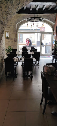 Atmosphère du Restaurant L'Art'Doise - Cuisson sur pierre à Dole - n°5