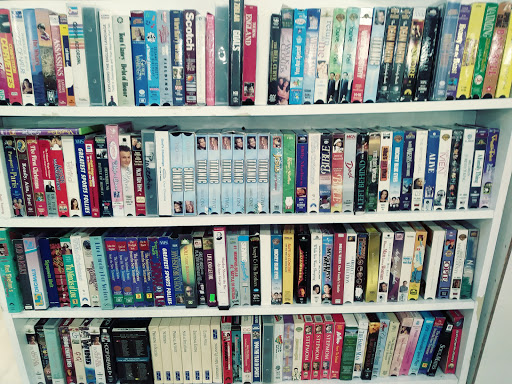 Thrift Store «Thrift 2 Gift», reviews and photos, 900 E Chatham St, Cary, NC 27511, USA