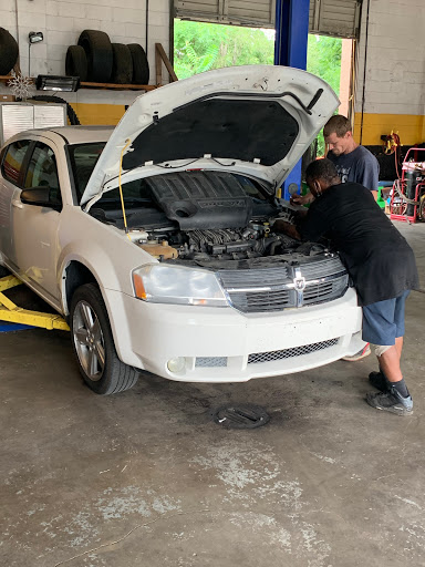 Auto Repair Shop «EZ Auto Repair & Service», reviews and photos, 768 Rose Ave, Columbus, OH 43219, USA