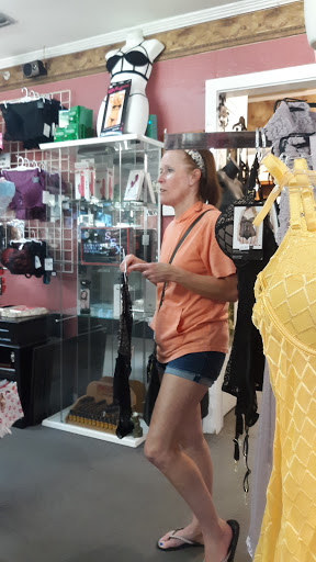 Lingerie Store «Black Lace Lingerie & Gifts», reviews and photos, 614 Baytree Rd, Valdosta, GA 31602, USA