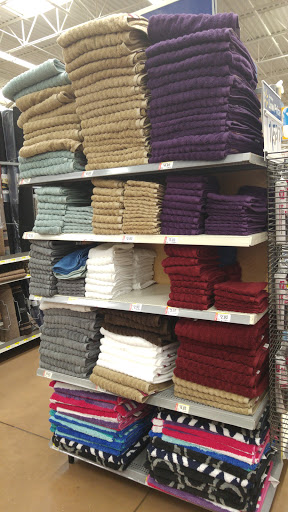 Department Store «Walmart Supercenter», reviews and photos, 3250 Vineland Rd, Kissimmee, FL 34746, USA