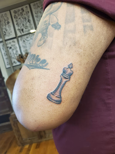 Tattoo Shop «Good Land Tattoo», reviews and photos, 3483 N Oakland Ave, Milwaukee, WI 53211, USA