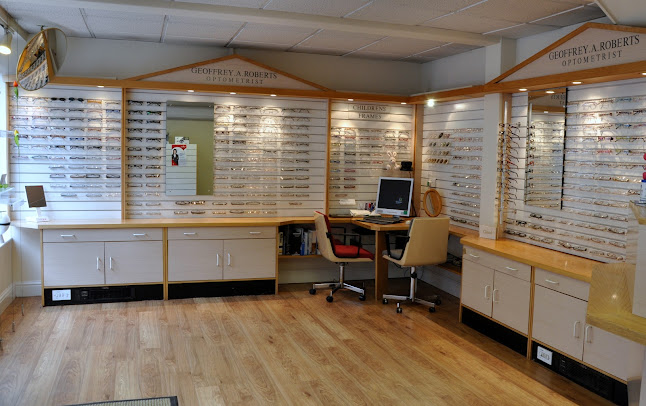 Geoffrey Roberts Optometrist - Worcester