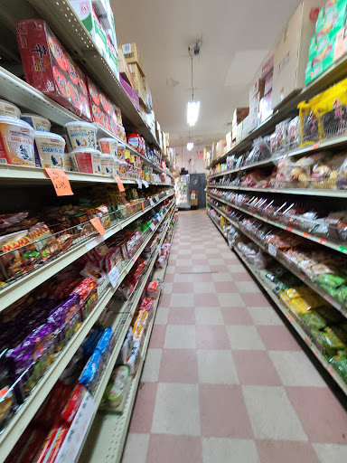 Asian Grocery Store «Asian Supermarket Golden Village New York Connecticut», reviews and photos, 365 Central Park Ave, Scarsdale, NY 10583, USA